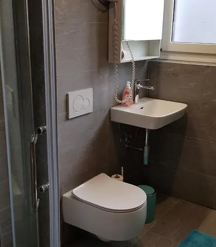 Nocleg ze śniadaniem B&B St Moritz 3*